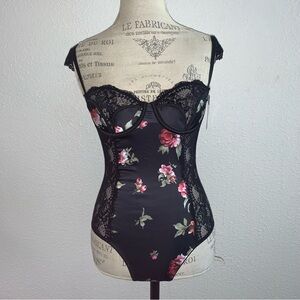 ❌SOLD❌Frederick’s of Hollywood Elysia Rose Teddy Bodysuit